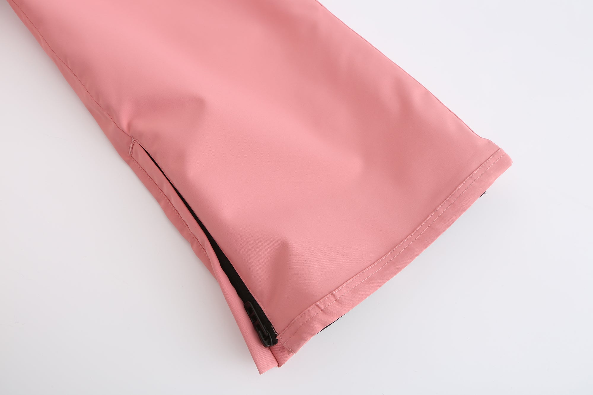 Zippered Gusseted Hems: